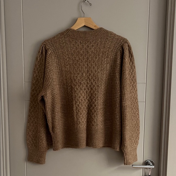 Abercrombie & Fitch Women’s Tan Mockneck Sweater - Picture 4 of 6